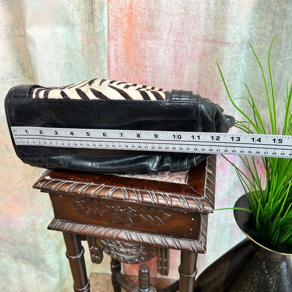 ๐M Stylish Genuine Leather - Cowhide Front Tote with Adjustable Straps - Picture 9 of 16